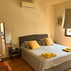  Prázdninový dům Extremely Comfy With Spacious Private Terrace 10min Walk To The & In Town