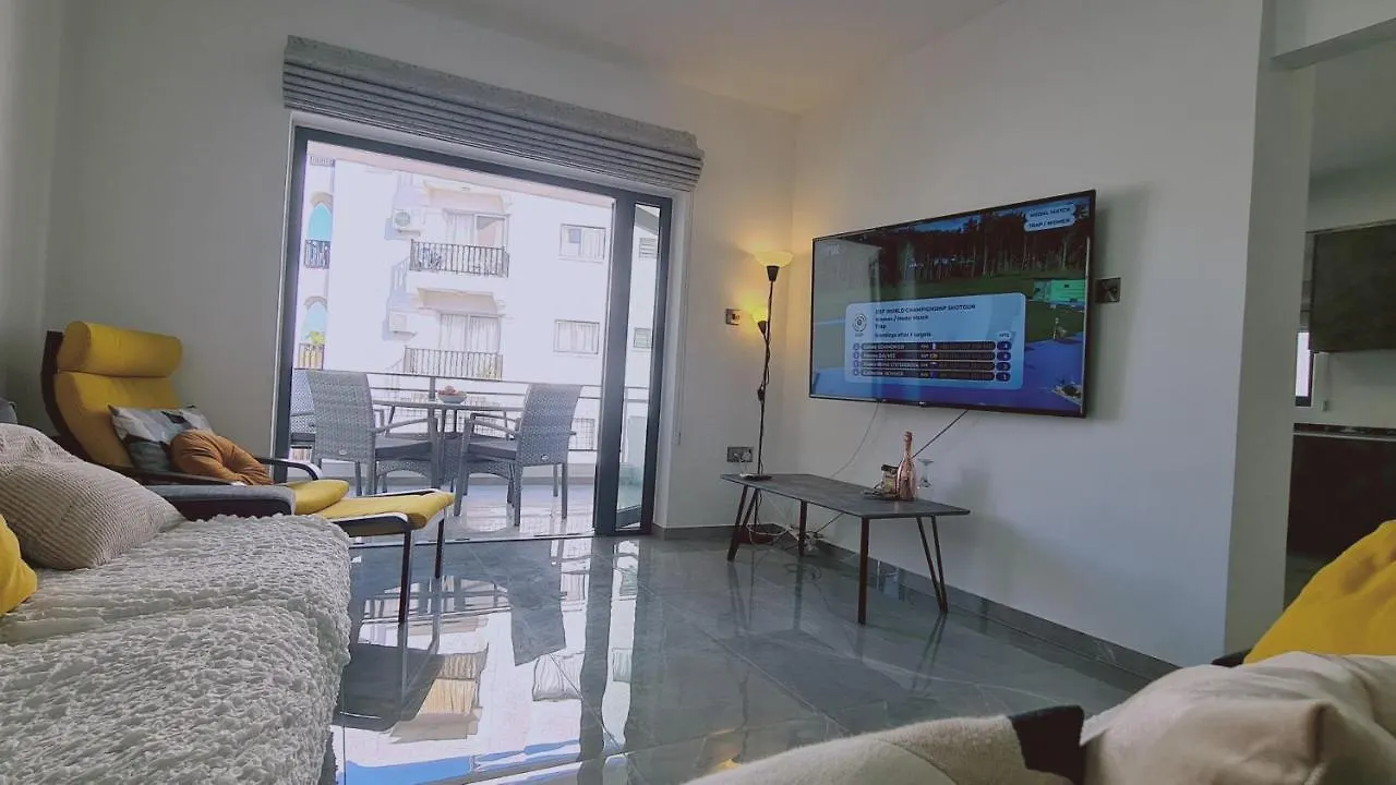 Stay Centro Apartment Larnaca