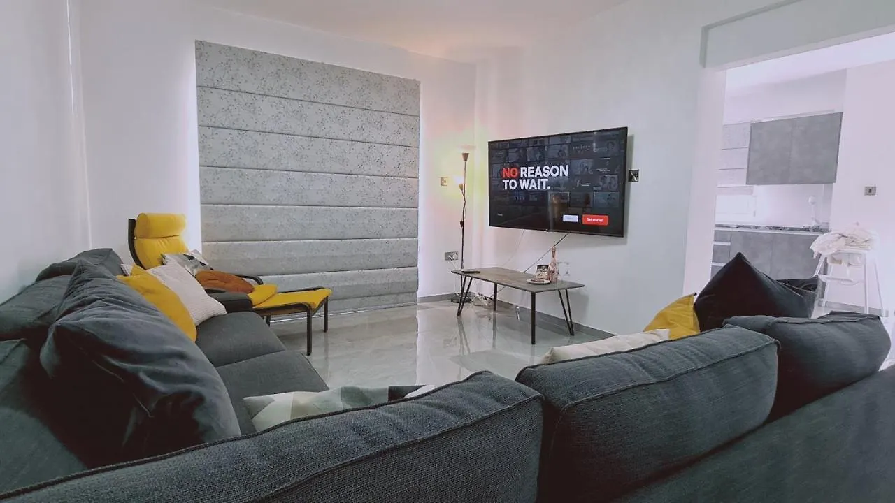 Stay Centro Apartment Larnaca